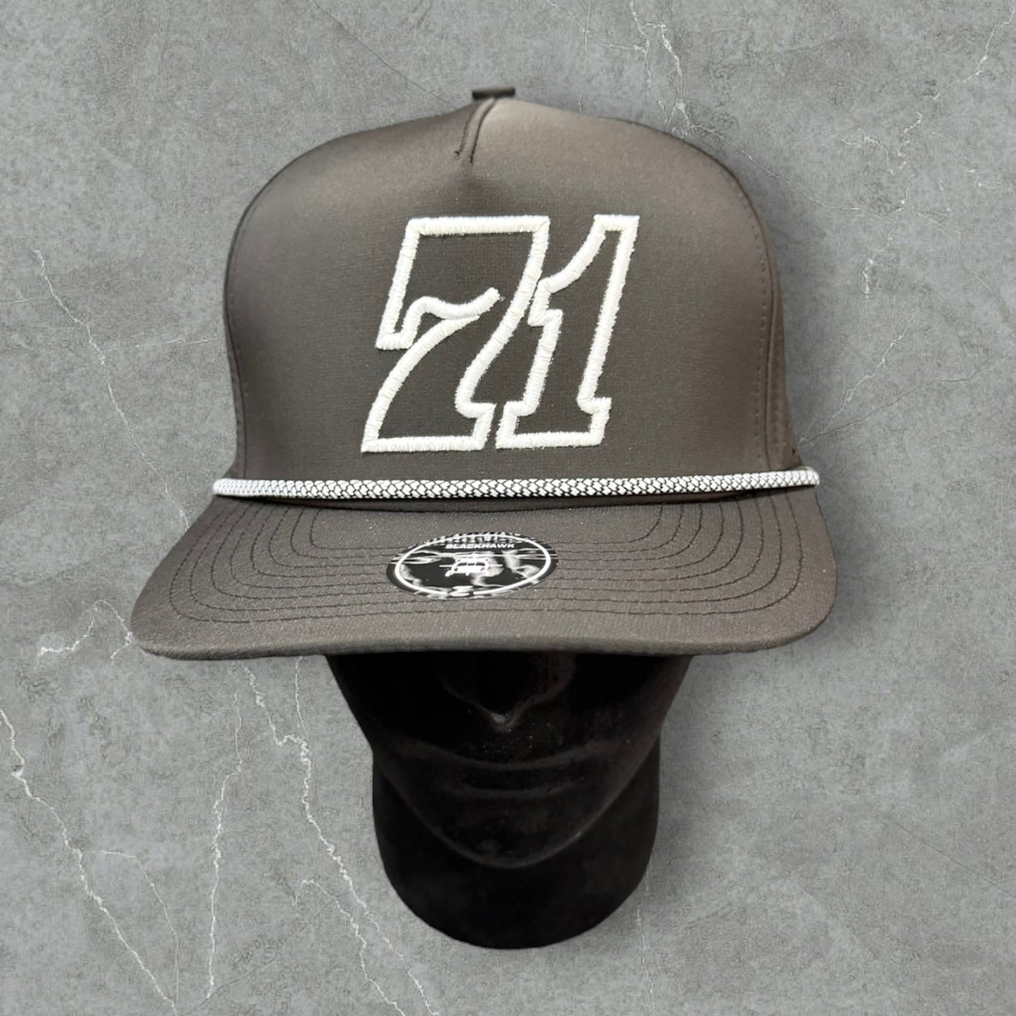 71 Black/White Rope Hat